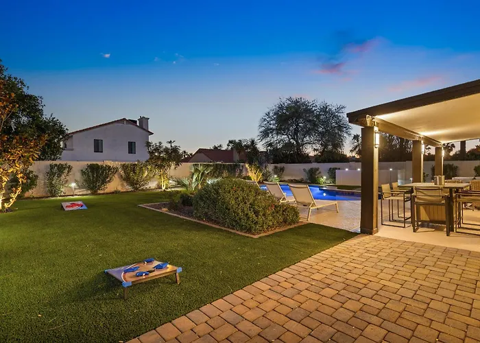 Desert Escape Minutes From Shopping, Dining & Golf